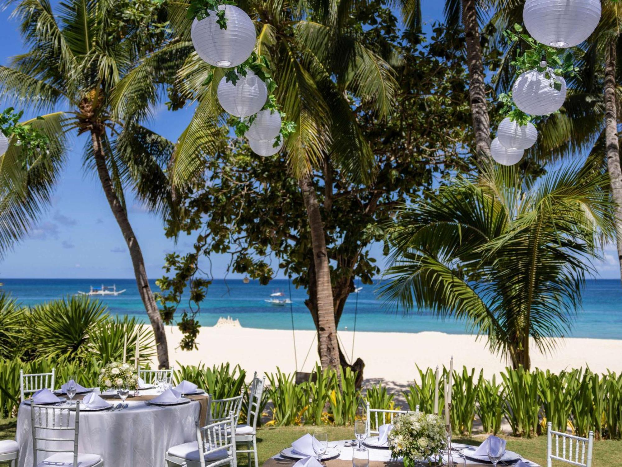 Movenpick Resort & Spa Boracay Yapak Exterior photo Beachfront at The Royal Paradise Hotel & Spa
