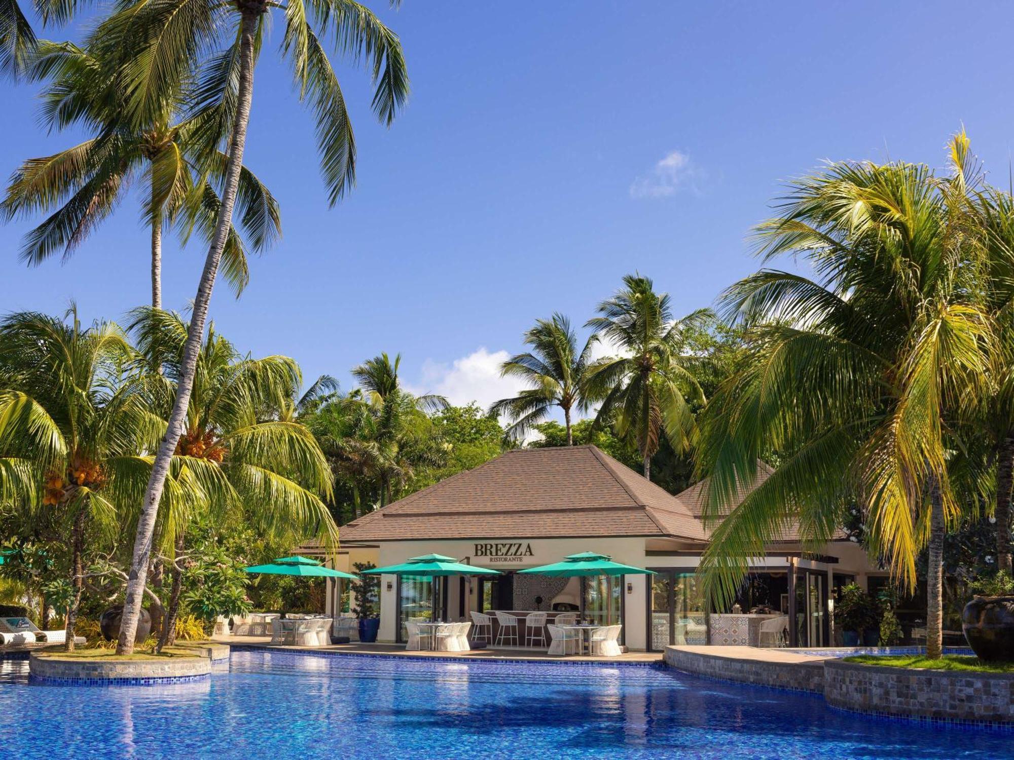 Movenpick Resort & Spa Boracay Yapak Exterior photo The swimming pool at the resort