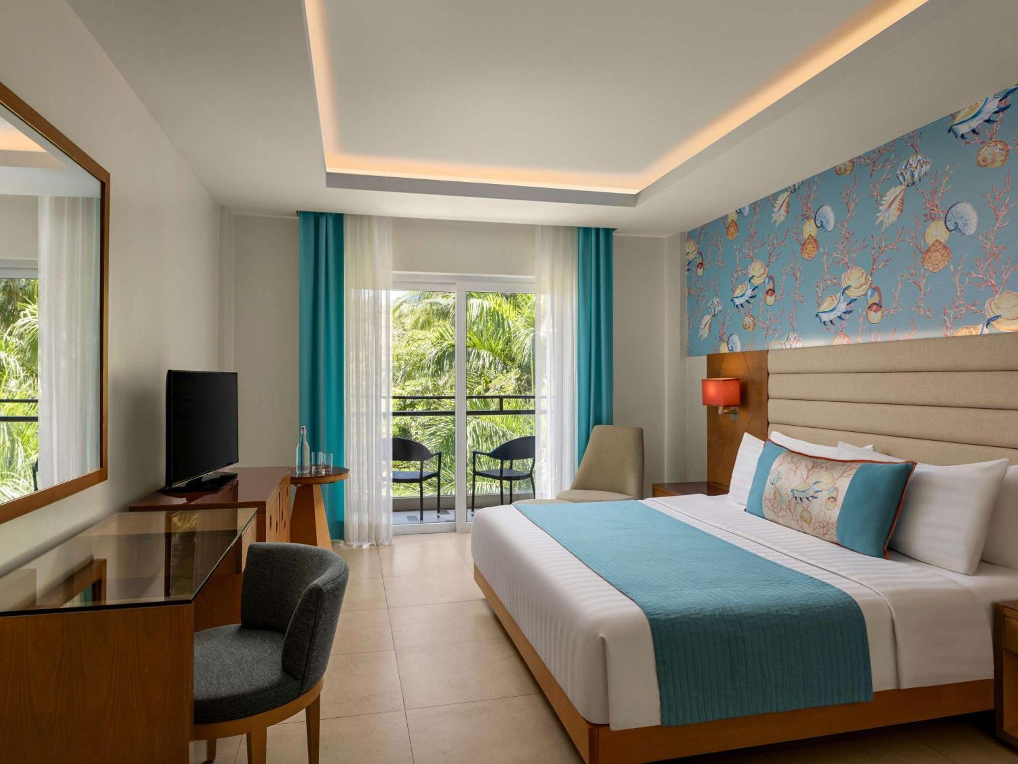 Movenpick Resort & Spa Boracay Yapak Exterior photo Deluxe Room