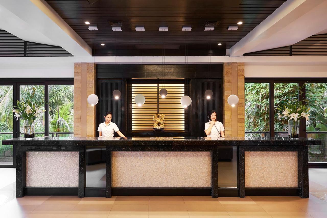 Movenpick Resort & Spa Boracay Yapak Exterior photo The lobby of the hotel